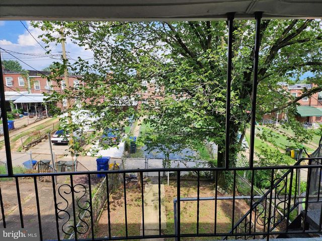 3654 CHESTERFIELD AVE, Baltimore, MD 21213