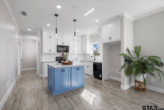 1413 N Summit Ave, Tyler, TX 75702