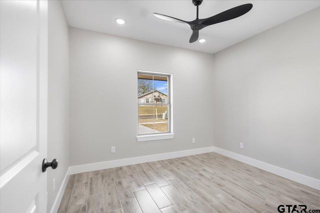 1413 N Summit Ave, Tyler, TX 75702