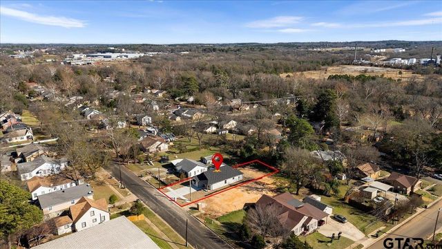 1413 N Summit Ave, Tyler, TX 75702