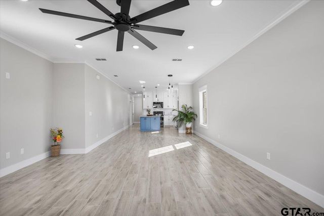 1413 N Summit Ave, Tyler, TX 75702