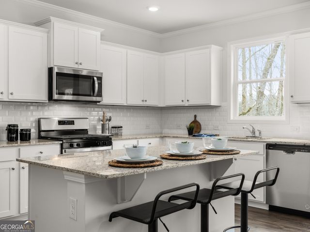33 Etowah Parkway, Dawsonville, GA 30534