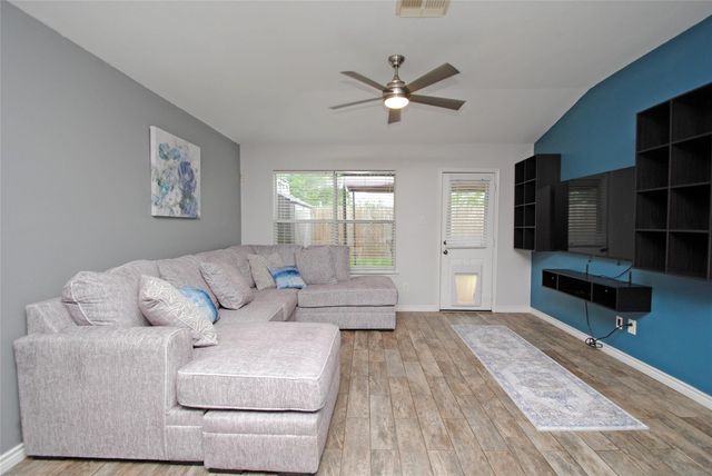 1802 Adobe Stone Drive, Humble, TX 77396
