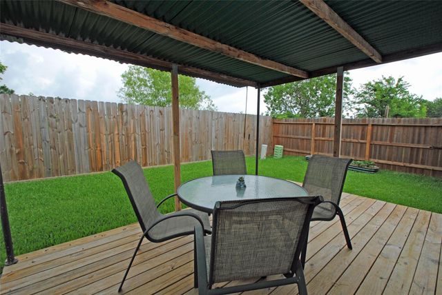1802 Adobe Stone Drive, Humble, TX 77396