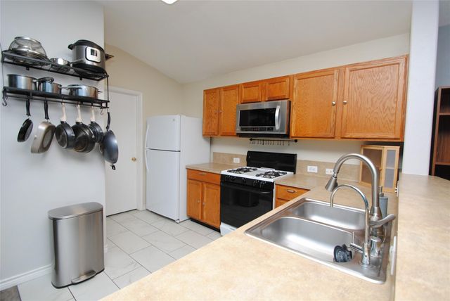 1802 Adobe Stone Drive, Humble, TX 77396