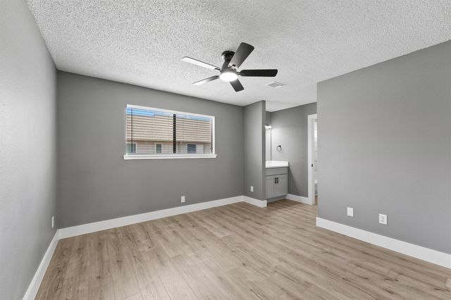 2831 Panagard Drive Drive 39, Houston, TX 77082