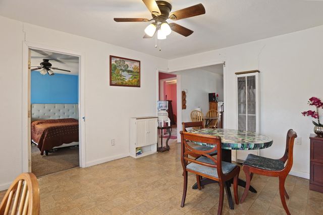 2337 E Alpine Ave, Stockton, CA 95205