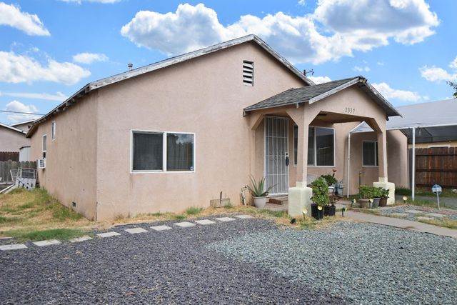 2337 E Alpine Ave, Stockton, CA 95205