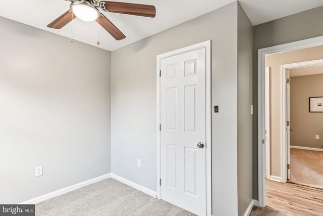 30 BUTTONWOOD DR, Lititz, PA 17543