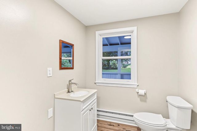 30 BUTTONWOOD DR, Lititz, PA 17543