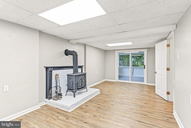 30 BUTTONWOOD DR, Lititz, PA 17543
