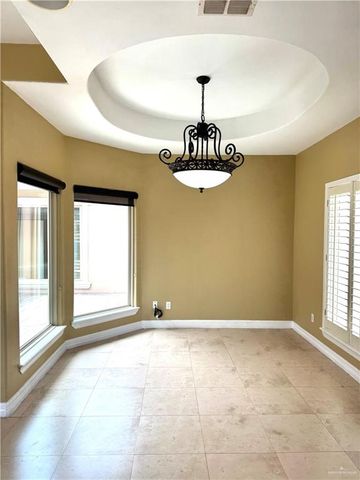2438 Leanna Denae Avenue, Mission, TX 78572