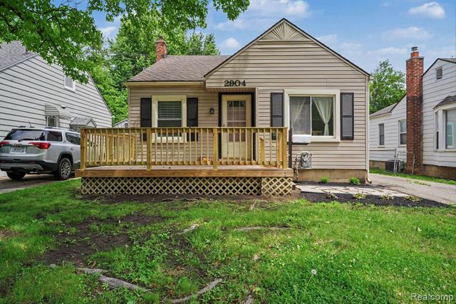 2904 Crooks Road, Royal Oak, MI 48073