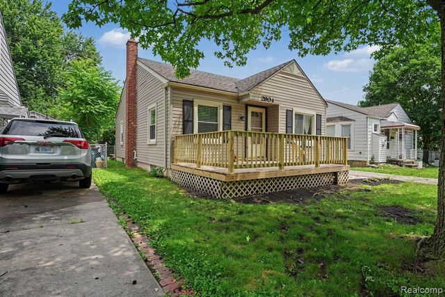 2904 Crooks Road, Royal Oak, MI 48073