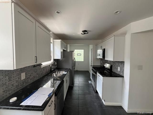 14051 Saint Marys Street, Detroit, MI 48227