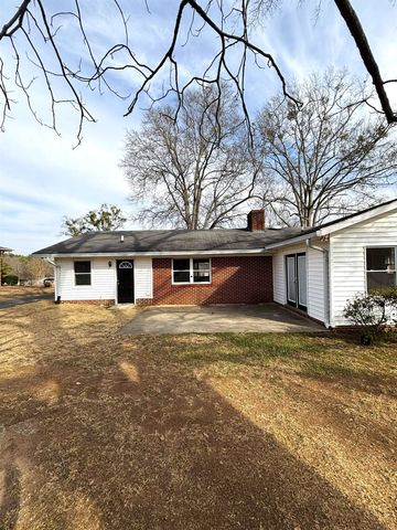 1076 Mayview Street, Spartanburg, SC 29303