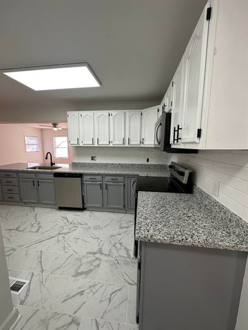 1076 Mayview Street, Spartanburg, SC 29303