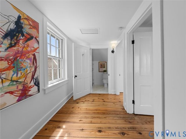 2206 E Broad St, Richmond, VA 23223