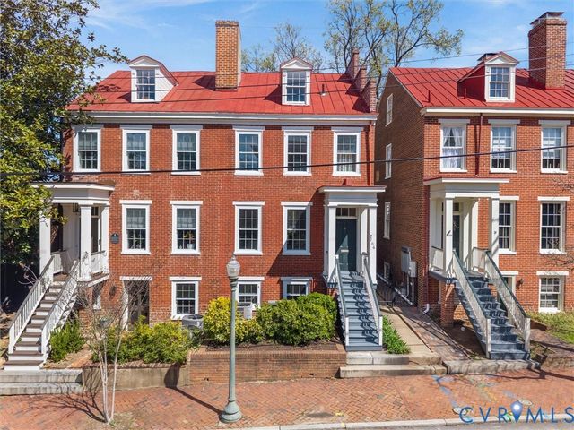 2206 E Broad St, Richmond, VA 23223