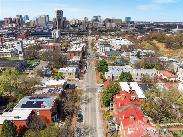 2206 E Broad St, Richmond, VA 23223