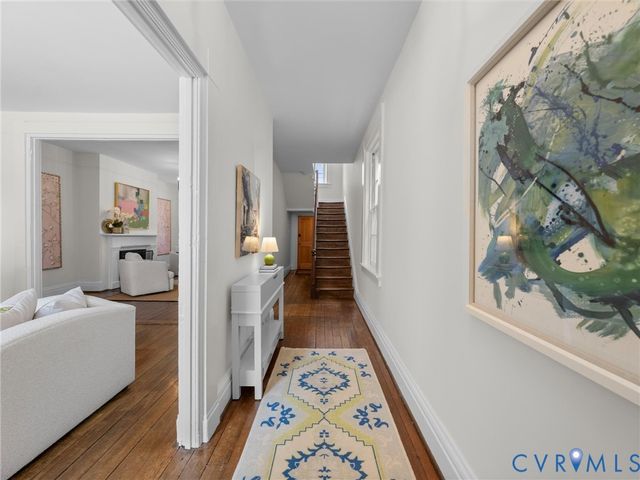 2206 E Broad St, Richmond, VA 23223