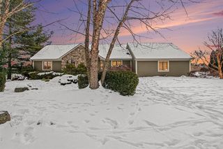 1335 N Silo Ridge Drive, Ann Arbor, MI 48108