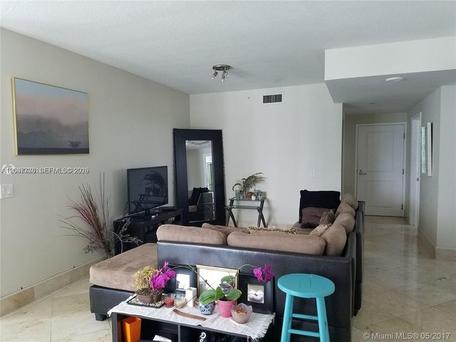 1250 S Miami Ave 2706, Miami, FL 33130