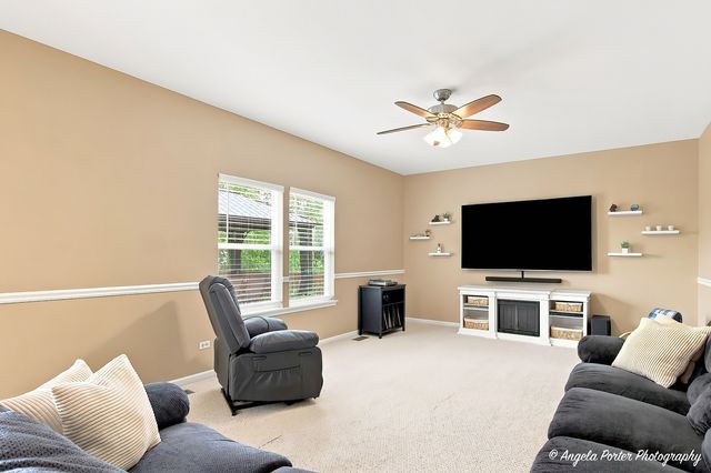 4707 Joyce Lane, Mchenry, IL 60050