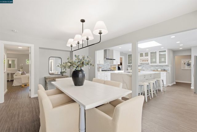 57 Lombardy Ln, Orinda, CA 94563