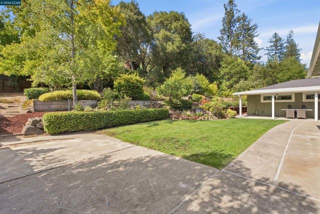 57 Lombardy Ln, Orinda, CA 94563