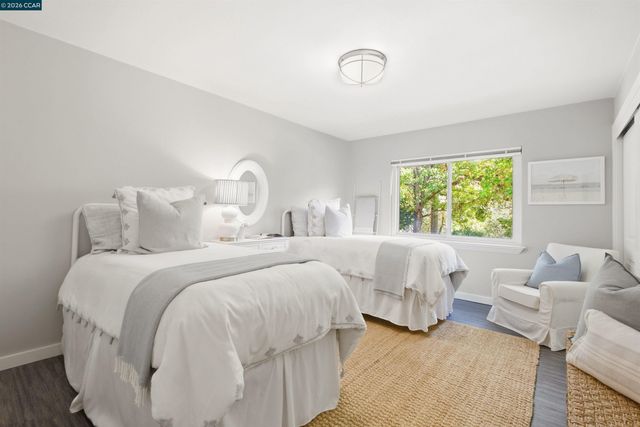 57 Lombardy Ln, Orinda, CA 94563