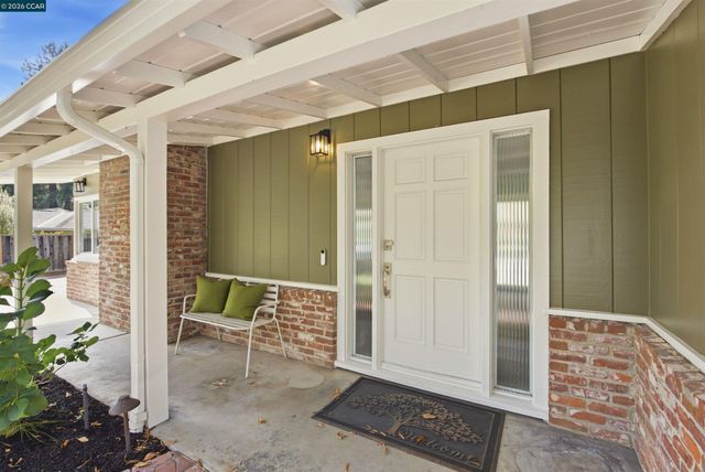 57 Lombardy Ln, Orinda, CA 94563