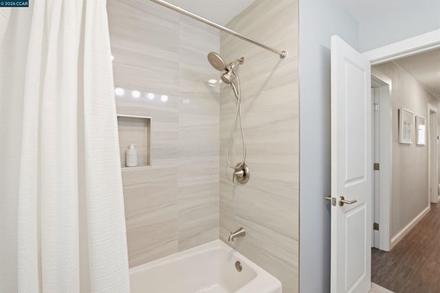57 Lombardy Ln, Orinda, CA 94563