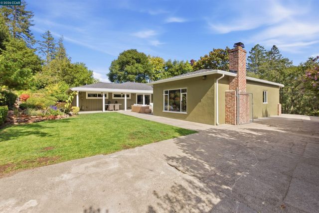 57 Lombardy Ln, Orinda, CA 94563