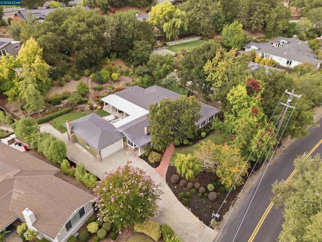 57 Lombardy Ln, Orinda, CA 94563