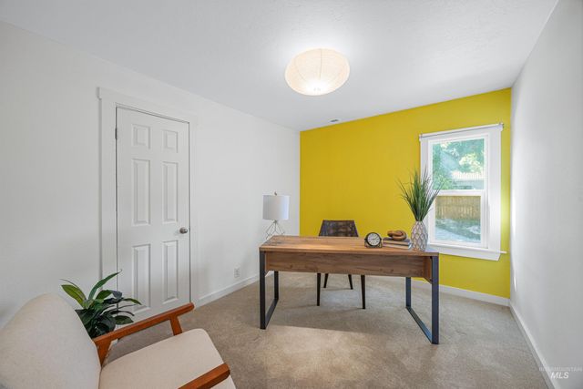 3301 N 39th St, Boise, ID 83703