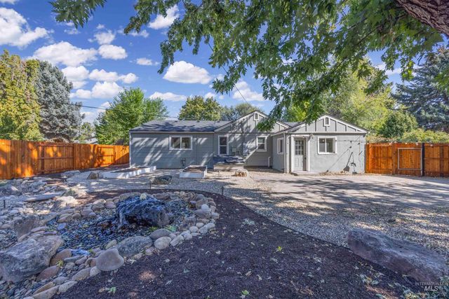 3301 N 39th St, Boise, ID 83703