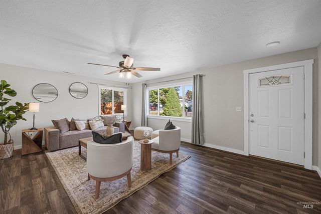 3301 N 39th St, Boise, ID 83703