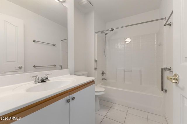 1362 E CHERRY HILLS Drive, Chandler, AZ 85249