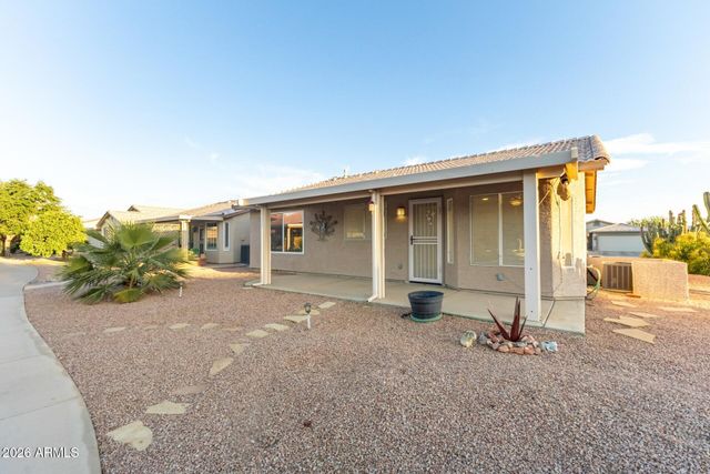 1362 E CHERRY HILLS Drive, Chandler, AZ 85249