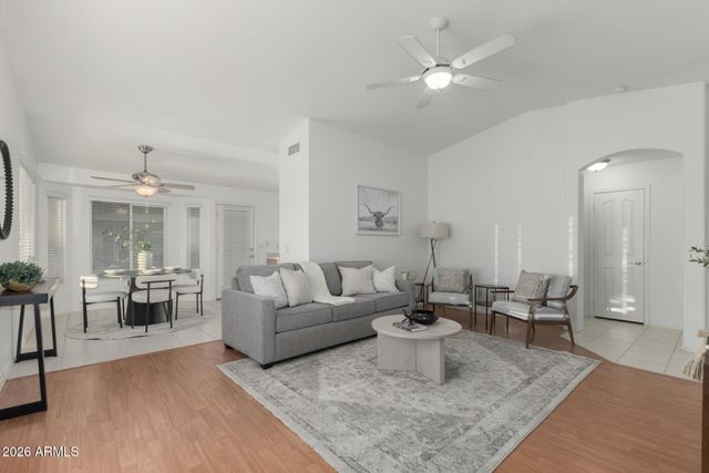 1362 E CHERRY HILLS Drive, Chandler, AZ 85249