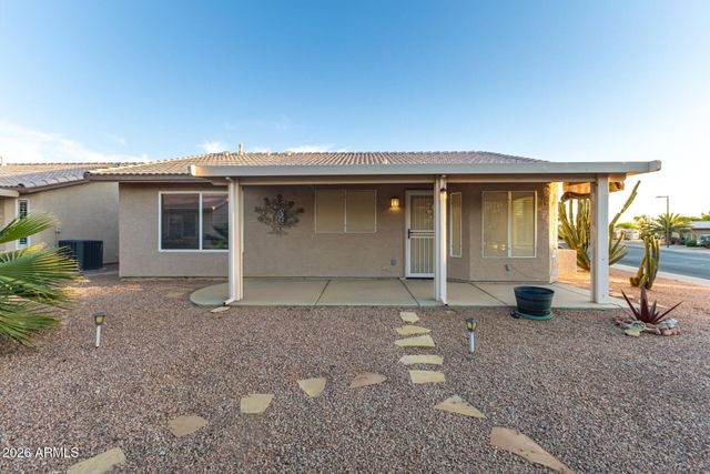 1362 E CHERRY HILLS Drive, Chandler, AZ 85249