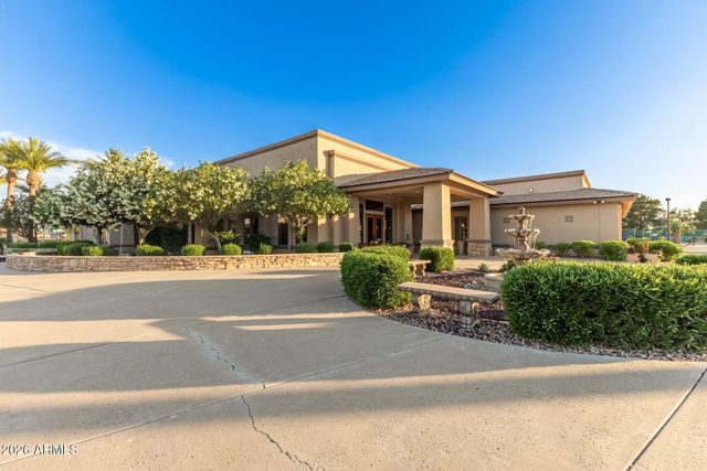 1362 E CHERRY HILLS Drive, Chandler, AZ 85249