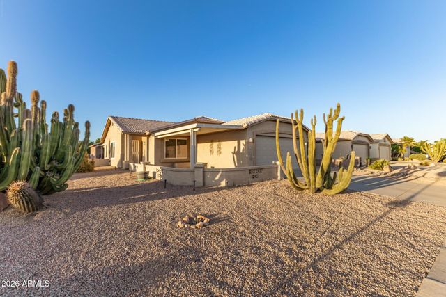 1362 E CHERRY HILLS Drive, Chandler, AZ 85249