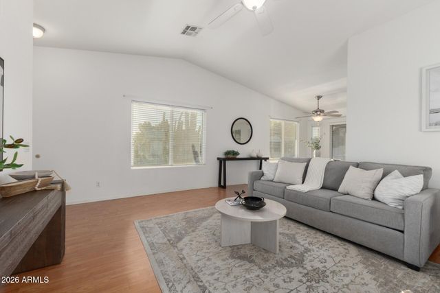 1362 E CHERRY HILLS Drive, Chandler, AZ 85249