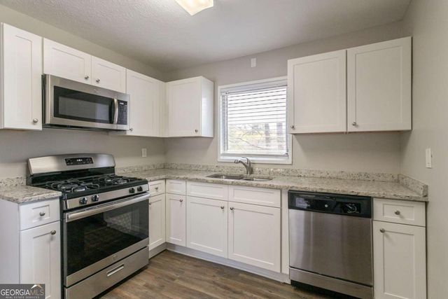 3425 Longleaf Drive, Decatur, GA 30032