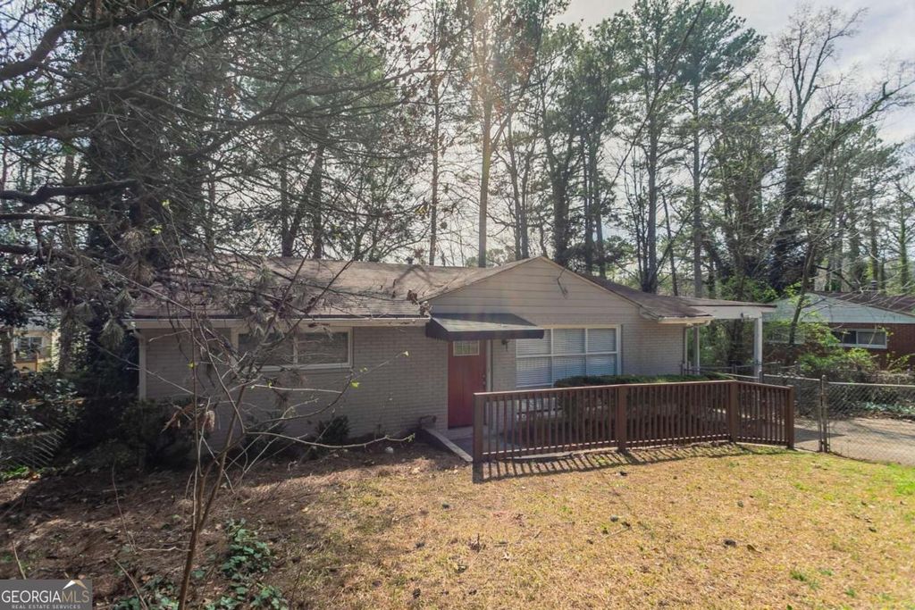 3425 Longleaf Drive, Decatur, GA 30032