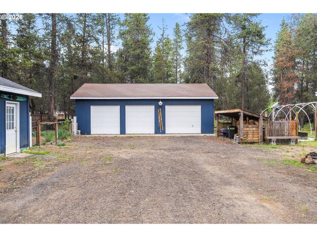 16024 LEONA Ln, La Pine, OR 97739