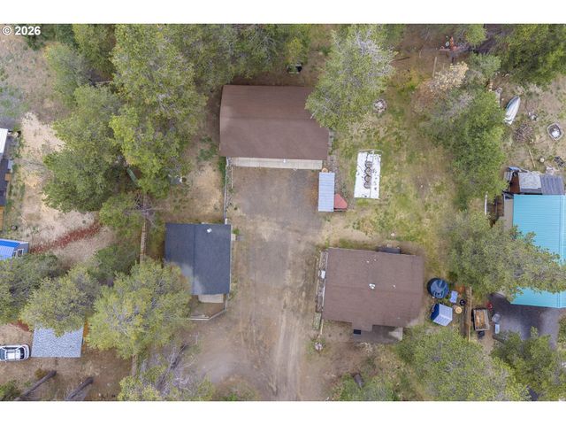 16024 LEONA Ln, La Pine, OR 97739