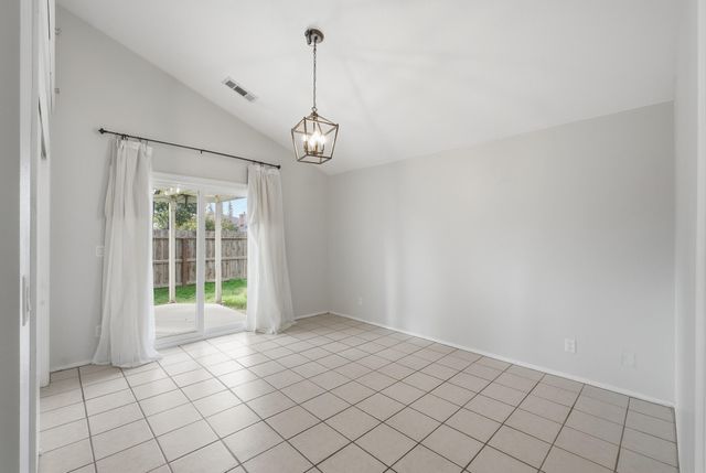 811 E Trinidad Avenue, Visalia, CA 93292